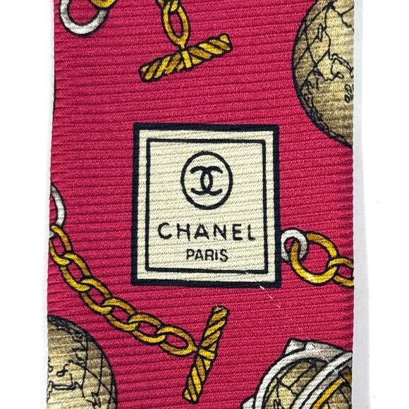 Chanel Globe Pattern Tie - Picture 4 of 16